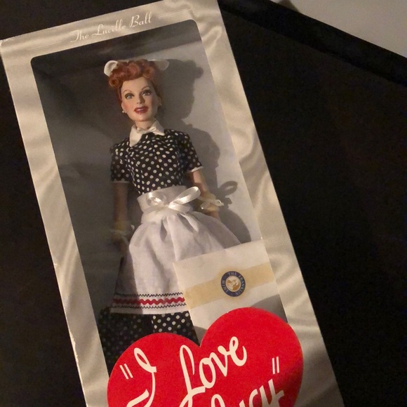 I love Lucy Doll Franklin Mint Collection - Picture 4 of 4